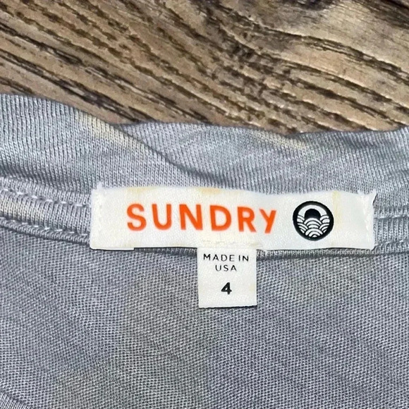Sundry small size 4 loose fit oversized top - Picture 2 of 2